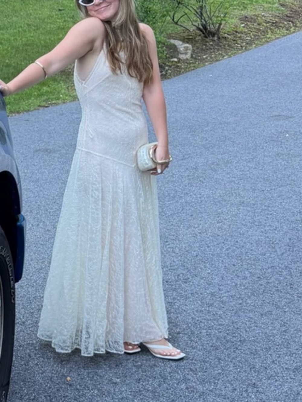De La Vali Foehn Maxi Dress in Cream Lace - Picture 3 of 5